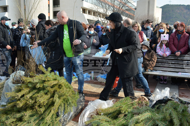 Благоевград - „Гората.бг" - фиданки