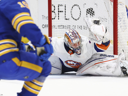 Islanders Sabres Hockey