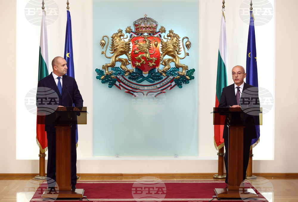 Румен Радев - служебно правителство