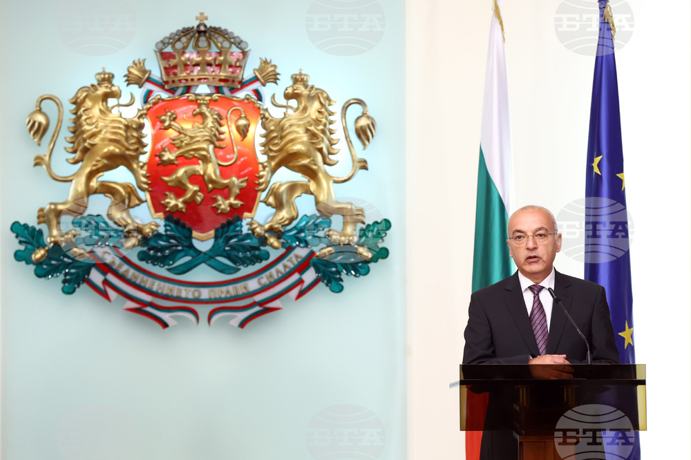 Румен Радев - служебно правителство