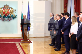 Румен Радев - служебно правителство