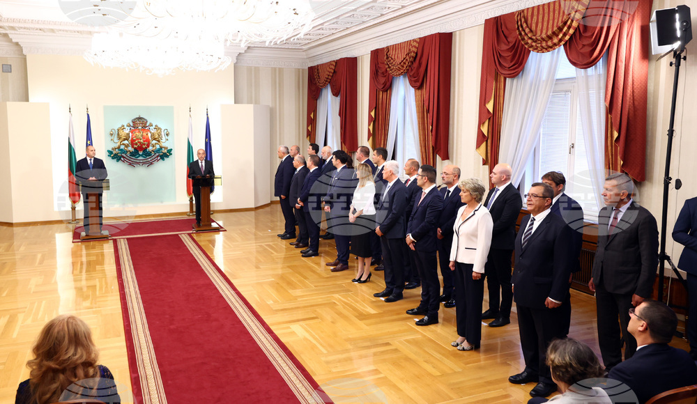 Румен Радев - служебно правителство