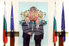 Румен Радев - служебно правителство