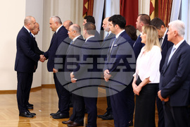 Румен Радев - служебно правителство