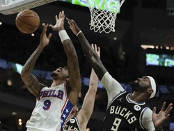 76ers Bucks Basketball