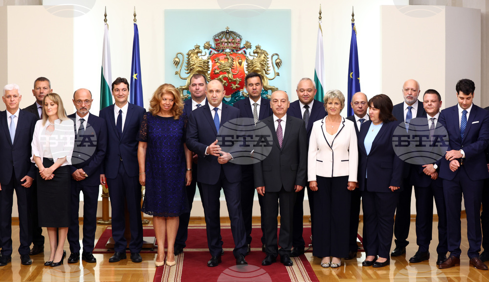 Румен Радев - служебно правителство