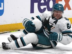 Sharks Penguins Hockey