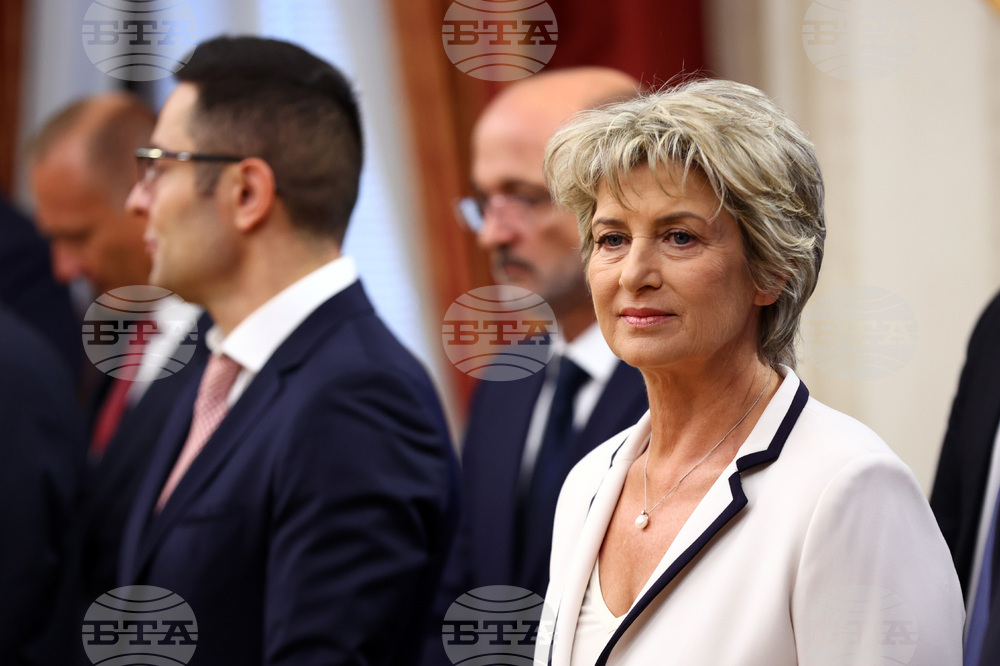 Президент - служебно правителство