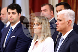 Президент - служебно правителство