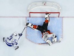 APTOPIX Maple Leafs Flyers Hockey