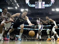 76ers Bucks Basketball