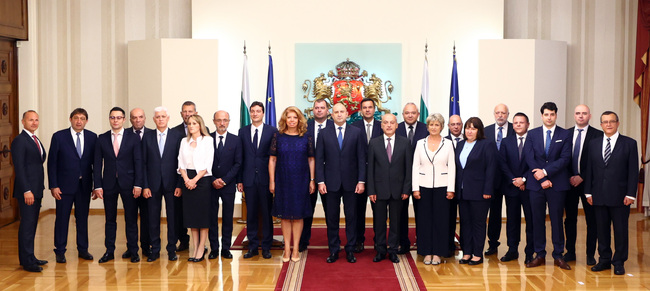 Президентът: Националното единение е изборът, който политици и граждани трябва да осмислим и направим