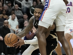 76ers Bucks Basketball