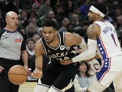 76ers Bucks Basketball