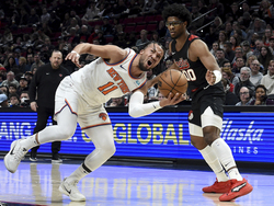 Knicks Trail Blazers Basketball