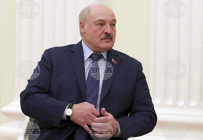 Лукашенко: Сърбия няма да може да седи на няколко стола, трябва да направи избор за външната си политика