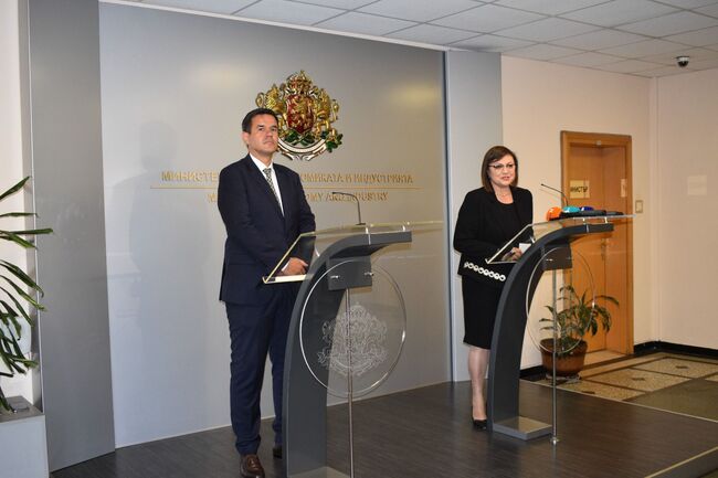 Корнелия Нинова: Правителството ще е реваншистко към БСП. Радев за пореден път ни предаде