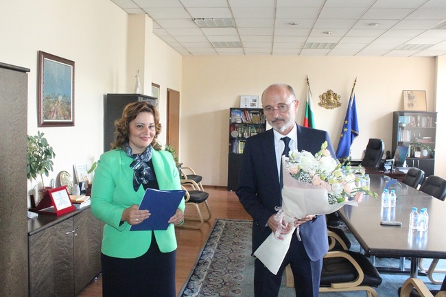 Министърът на здравеопазването на д-р Асен Меджидиев прие поста от проф. Асена Сербезова 
