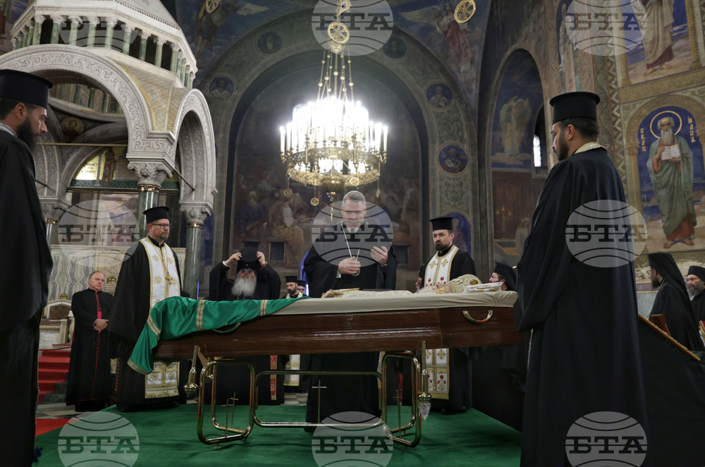 Патриаршеска катедрала „Св. Александър Невски“ - патриарх Неофит - поклонение