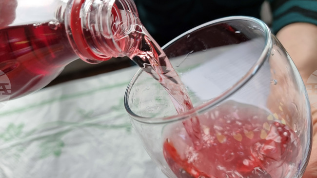 Благоевградското село Дъбрава събира ценители на виното в първия ден на февруари