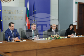 Министерски съвет - Паскал Донахю - брифинг