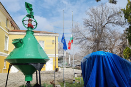 Варна - траур - знамена