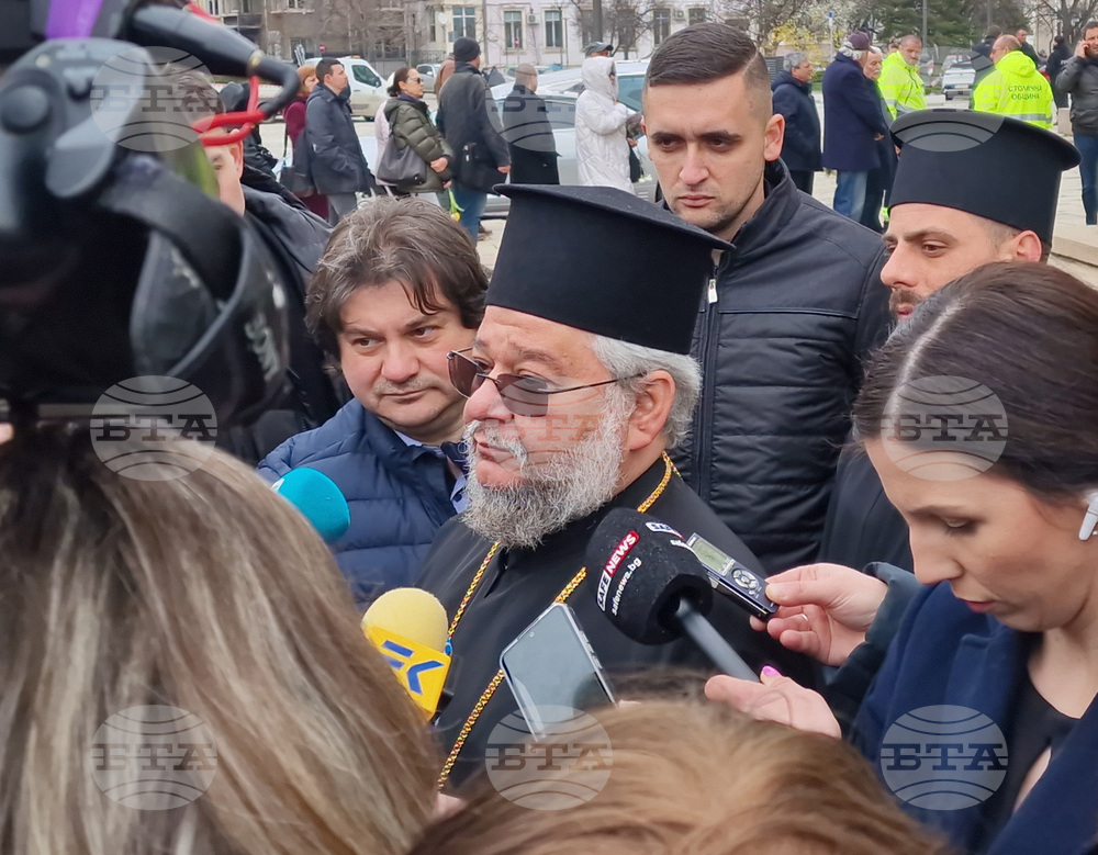 Катедрала „Св. Александър Невски“ - патриарх - поклонение