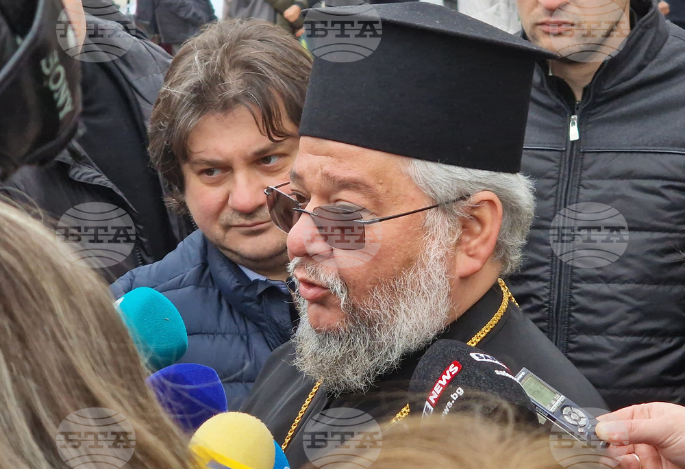 Катедрала „Св. Александър Невски“ - патриарх - поклонение