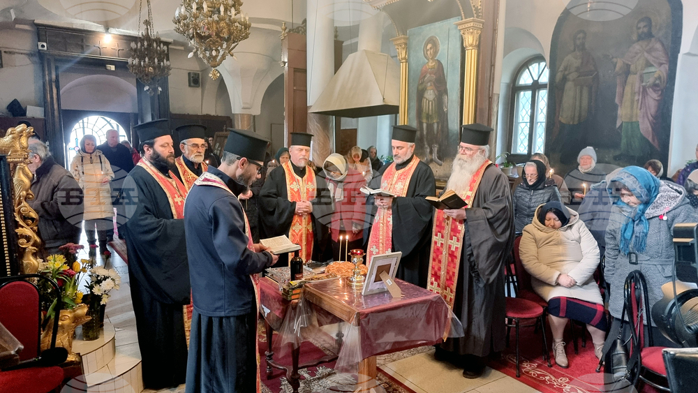 Добрич - панихида в памет на патриарх Неофит