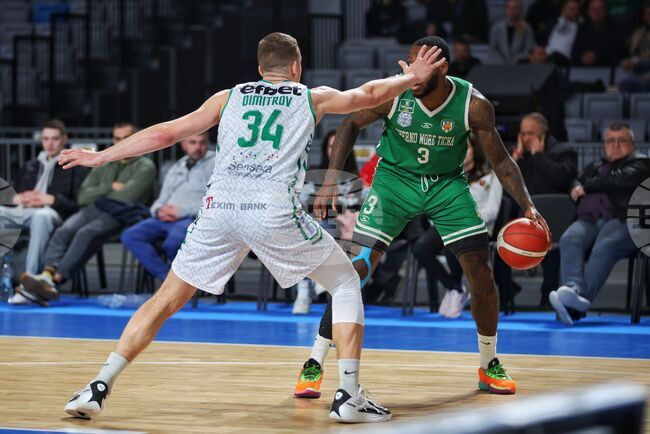 Балкан победи Черно море Тича във втория полуфинал и изравни серията в Националната баскетболна лига