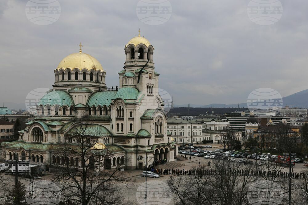Във връзка с честванията за Деня на храбростта и празник на Българската армия се въвежда временна организация на движението в центъра на София