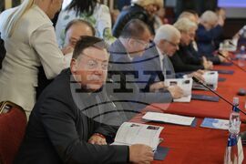 Кръгла маса - „Минало, настояще и бъдеще на НЗОК“