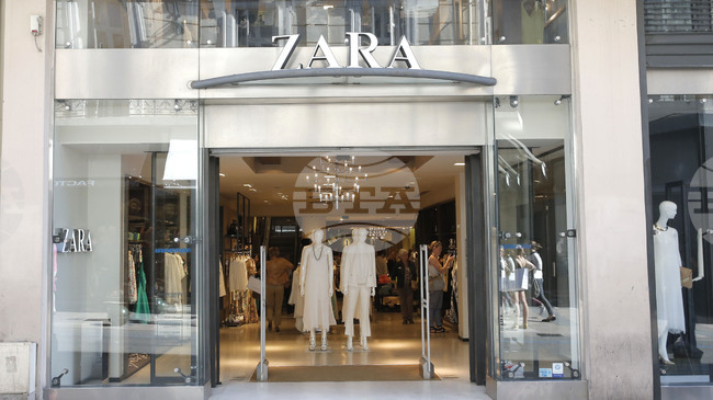 Британски регулатор поиска от испанската марка "Зара" да свали две реклами от сайта си заради твърде слаби манекенки