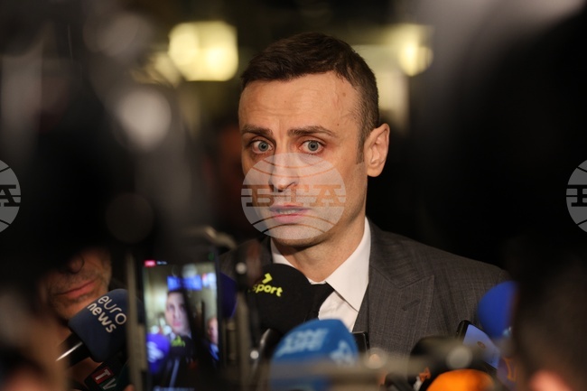 Димитър Бербатов - екип - брифинг