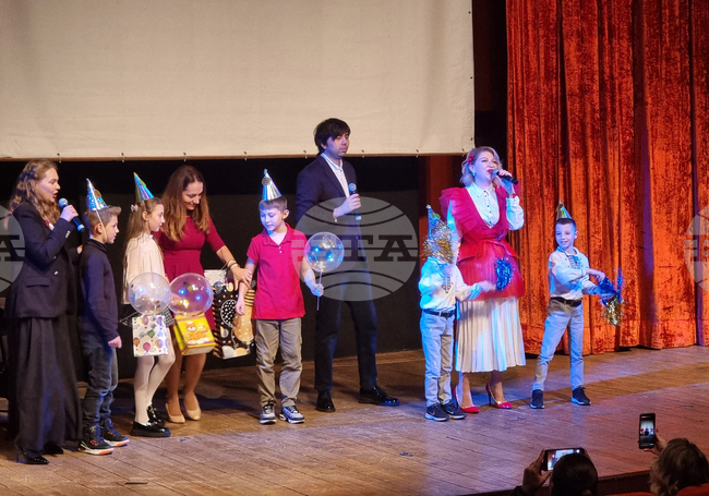  Варна - украински бежанци - пърформанс