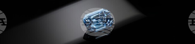 Най-големият и най-ценен син диамант се продава на търг в Хонконг