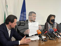 Всички ученици се връщат в училище, реши Областният кризисен щаб в Пловдив