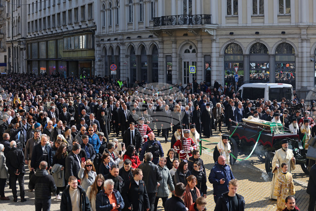 Патриарх Неофит - литийно шествие