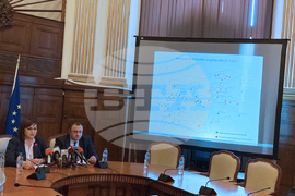 Корнелия Нинова - Иван Иванов - брифинг