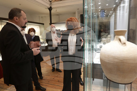 Илияна Йотова - археология - изложба