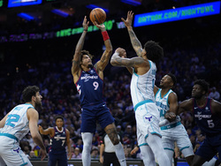 Hornets 76ers Basketball