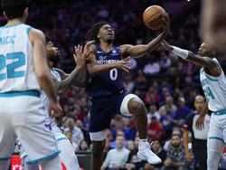 Hornets 76ers Basketball