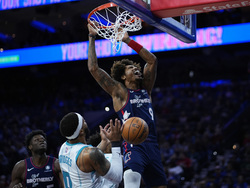 Hornets 76ers Basketball