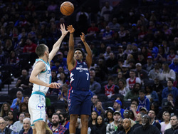 Hornets 76ers Basketball