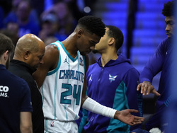 Hornets 76ers Basketball