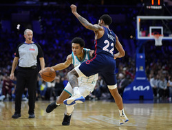 Hornets 76ers Basketball