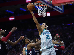 Hornets 76ers Basketball
