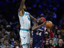 Hornets 76ers Basketball