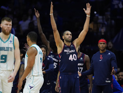 Hornets 76ers Basketball