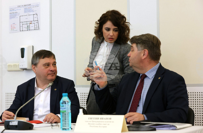 Национален институт на правосъдието - анализ - представяне